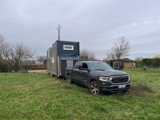 Tiny House dans le boue